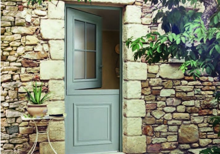 Porte d'entrée en bois