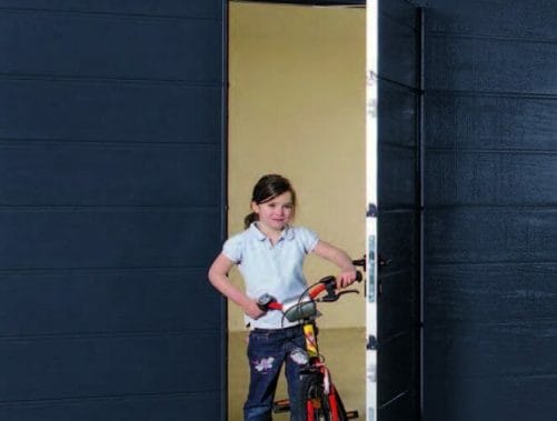 Porte de garage en aluminium