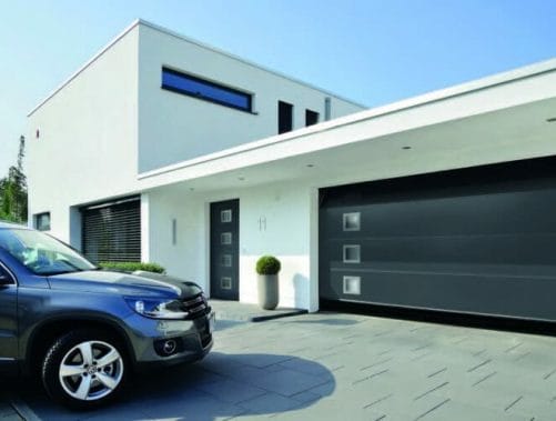 Porte de garage en aluminium